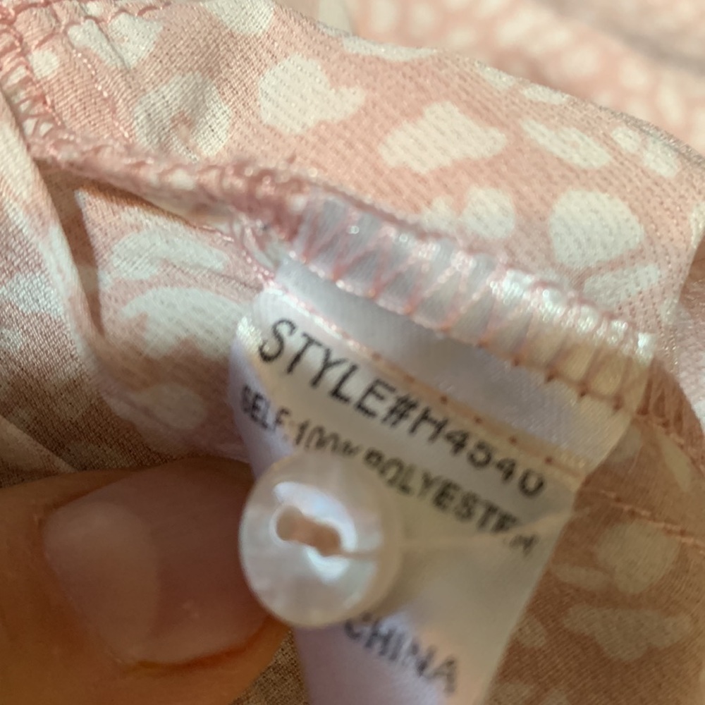 3/$20 JODIFL M Pink Layered Top - Picture 8 of 9
